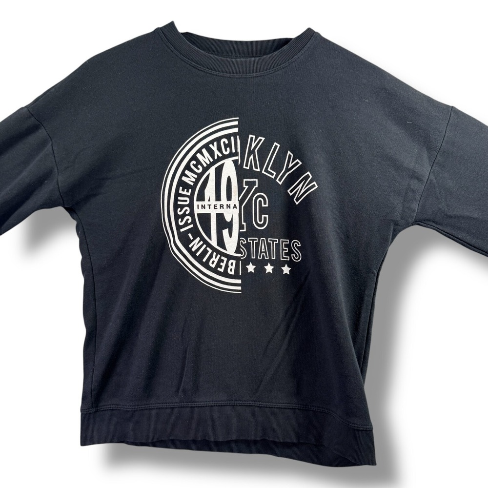 New Look Womens Crewneck Black Sweatshirt Size 8 Berlin Brooklyn Pullover